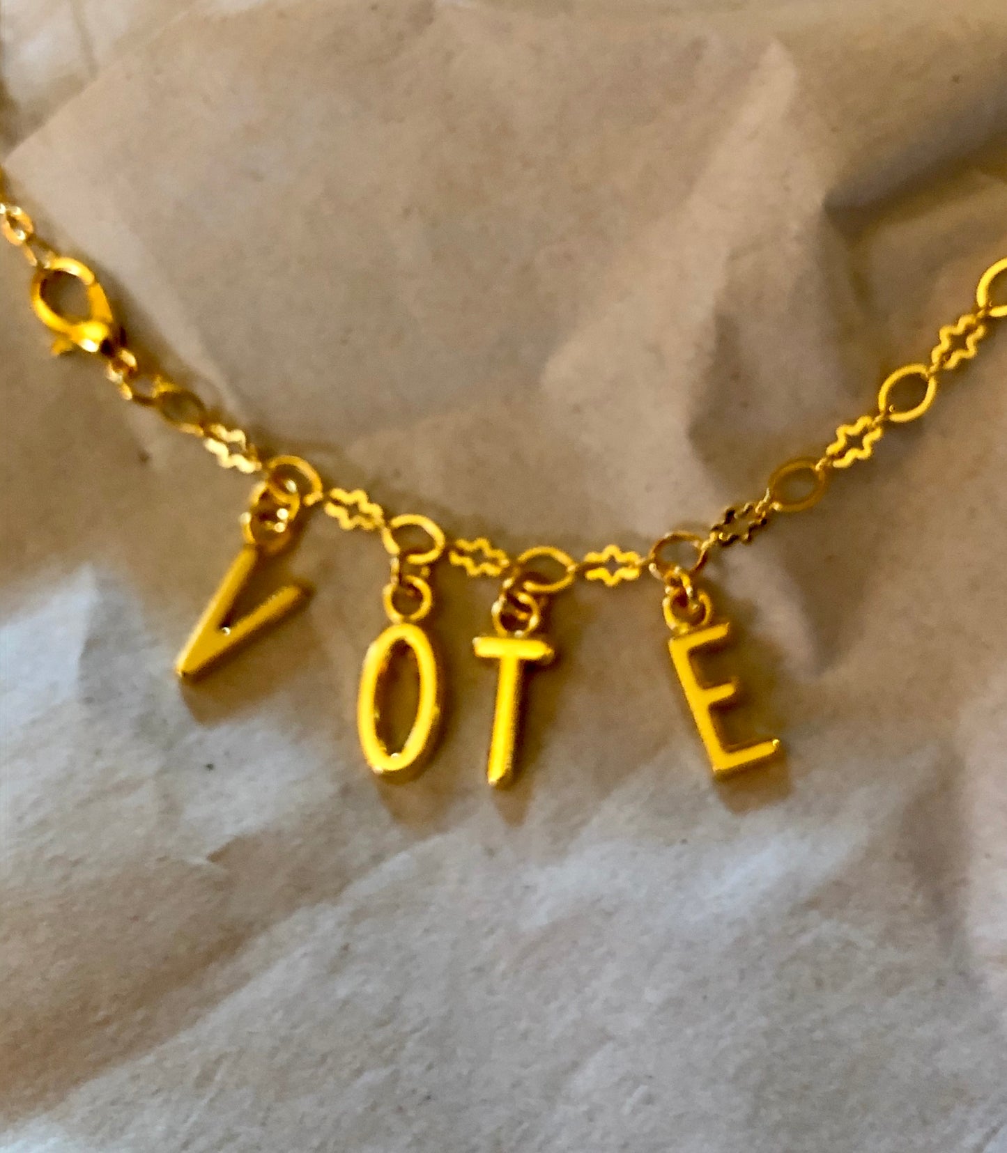 Knight&Hammer VOTE necklace Limited Edition