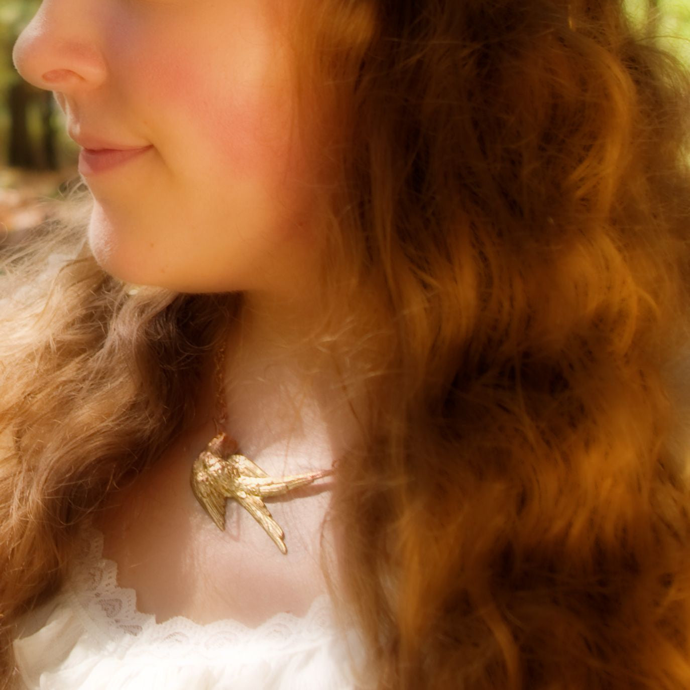 Knight&Hammer Hummingbird necklace