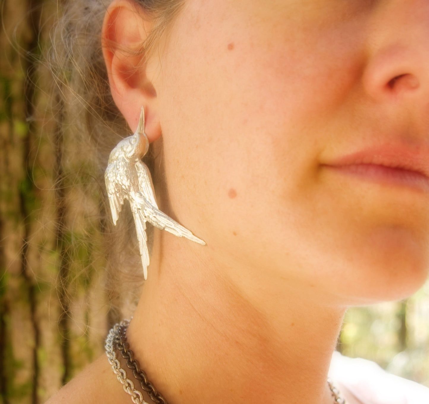 Knight&Hammer Hummingbird earrings