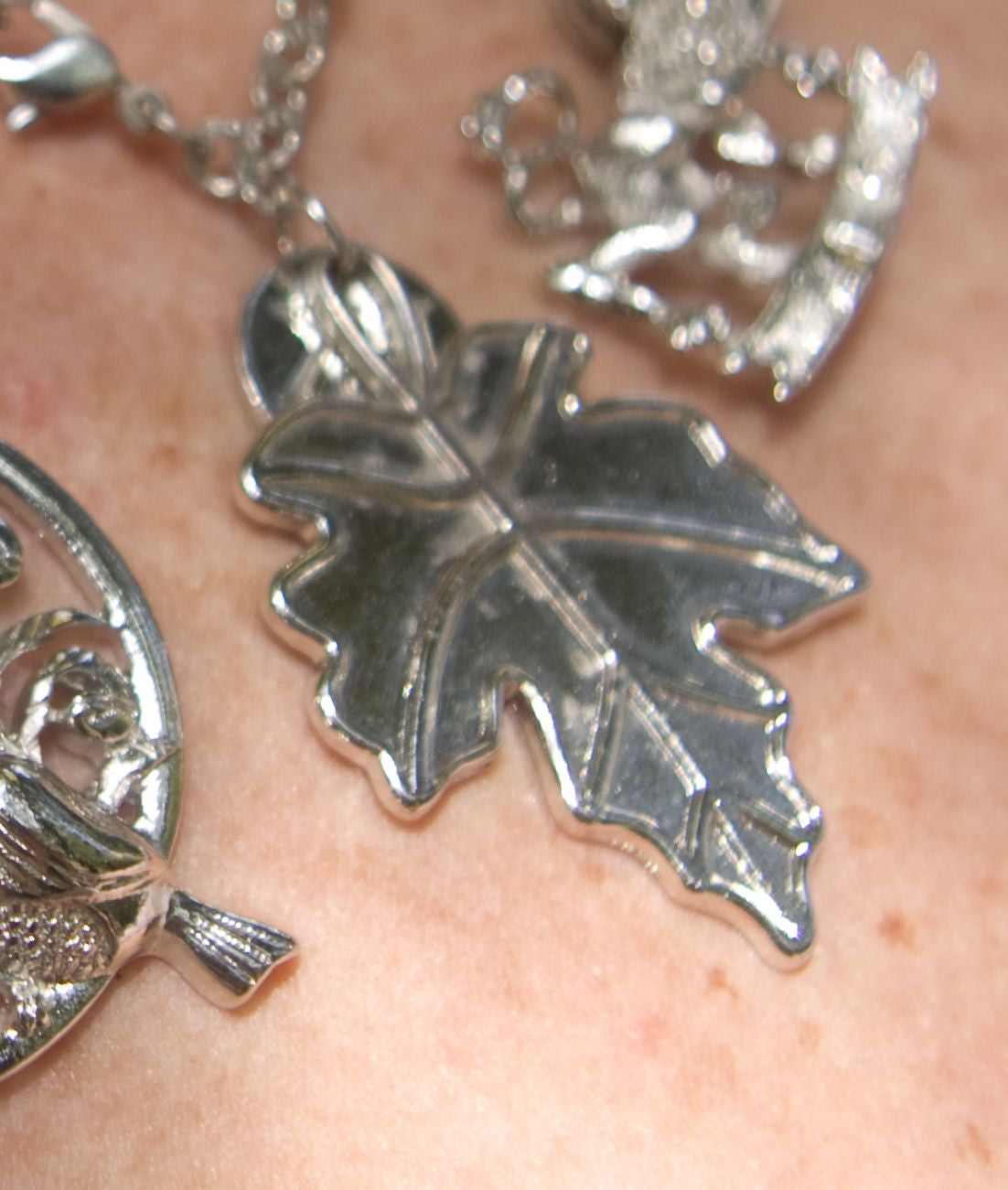Heroine's Platinum Leaf necklace